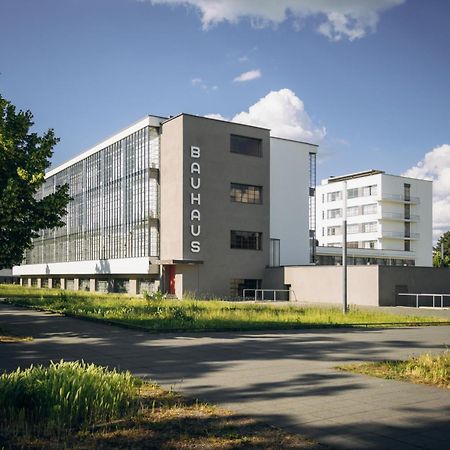Апартаменты Wellness Lounge Am Bauhausmuseum Дессау Экстерьер фото